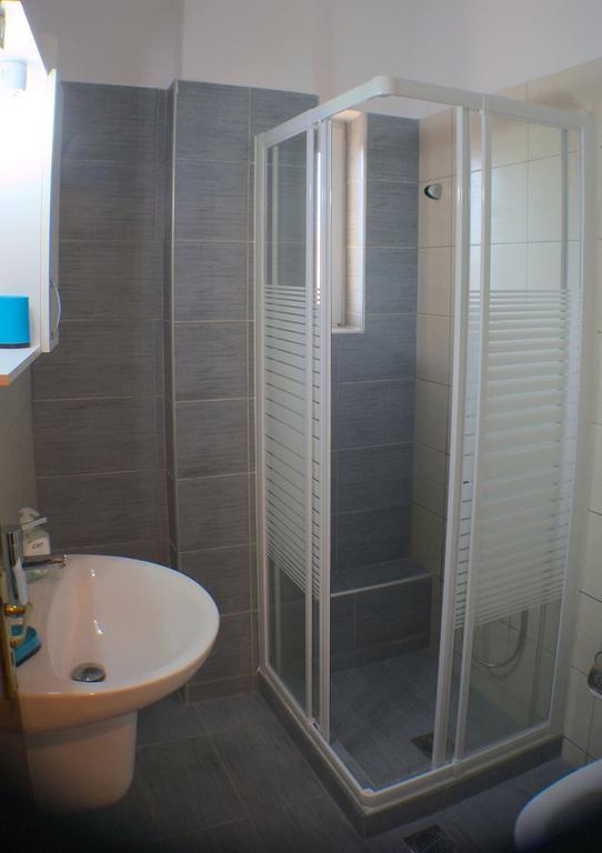 Nikolaki Rooms Pórto Ráfti Kültér fotó