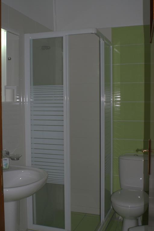 Nikolaki Rooms Pórto Ráfti Kültér fotó